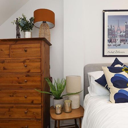The London Secret, 1 Bed Flat With Patio - Zone 2 Daire Dış mekan fotoğraf