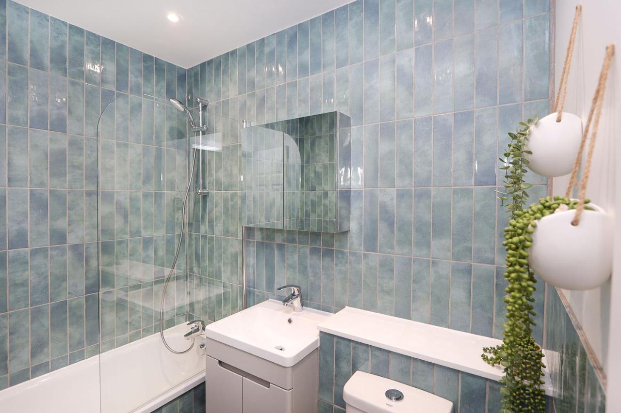 The London Secret, 1 Bed Flat With Patio - Zone 2 Daire Dış mekan fotoğraf