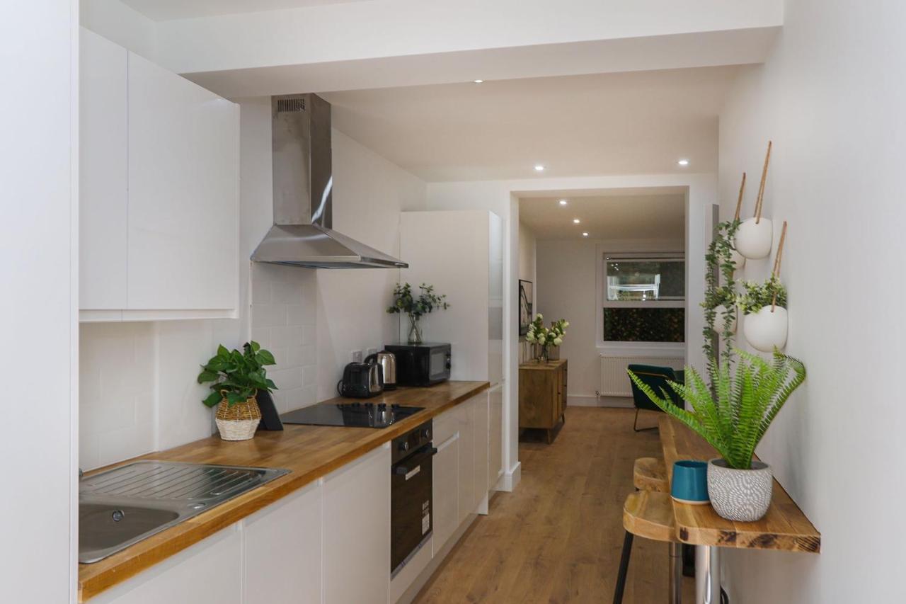 The London Secret, 1 Bed Flat With Patio - Zone 2 Daire Dış mekan fotoğraf